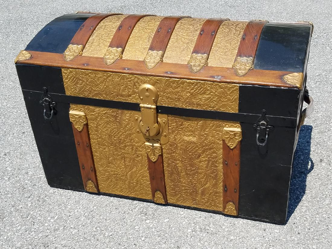 Barrel Top Trunk (1 of 2)