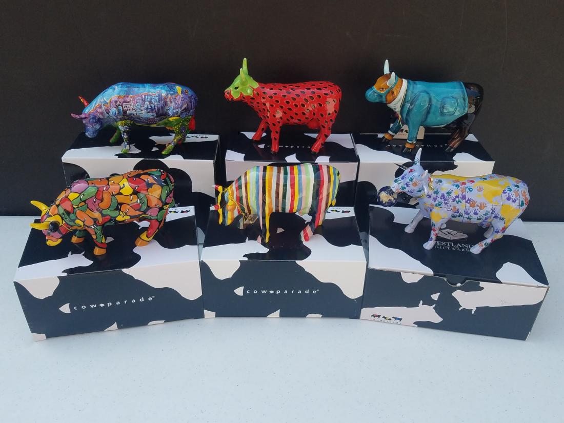 Westland Cow Parade: Van Gogh's Vegas & Red Rock, Strawberry Cow, Dr. Moo. D. Brown, La Vaca Brown, Striped Cow, It's A Smooll World.