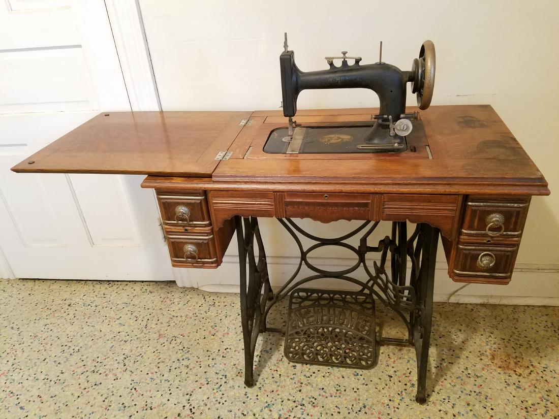 New Home Sewing Machine (1 of 2)