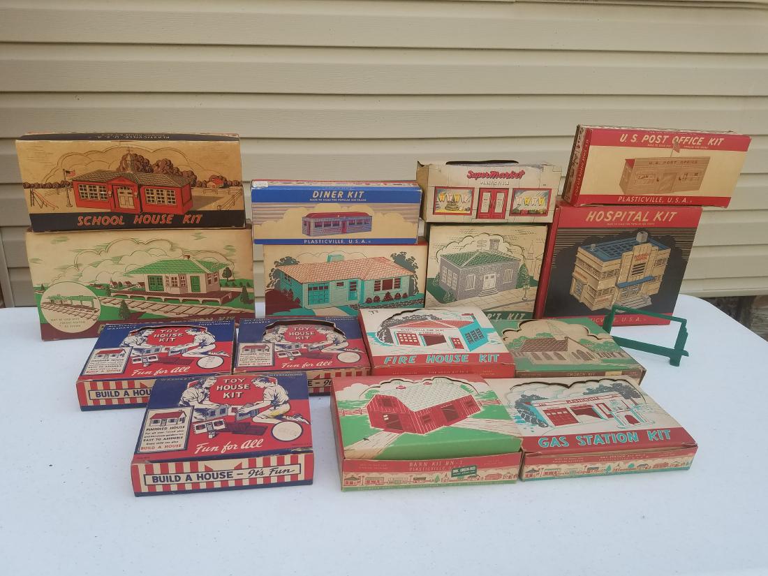 15 Pcs Plasticville Kits (1 of 4)
