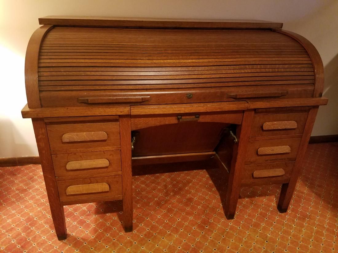 Antique C Roll Top Desk (1 of 2)