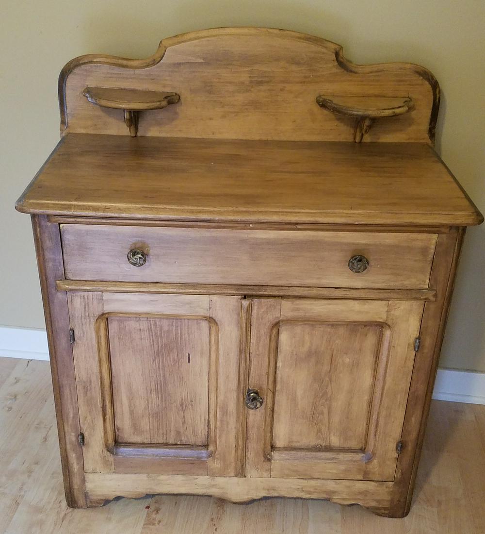 Antique Wash Stand (1 of 3)