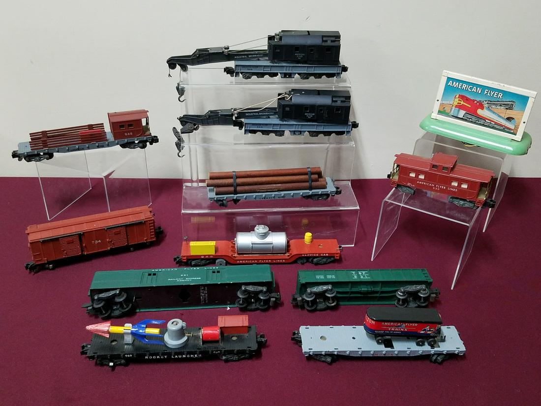 12 American Flyer Trains and Billboard (1 of 4)