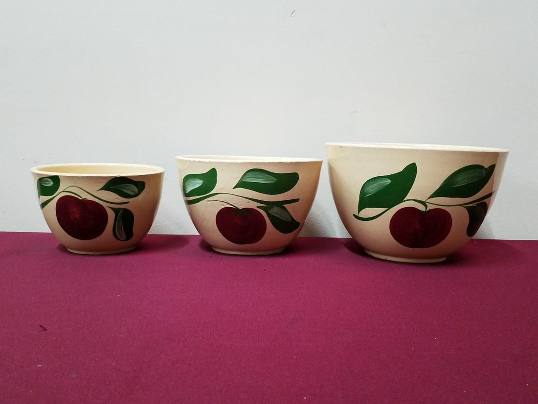 3 Single Apple Watt Pottery Nesting Bowls (1 of 3)