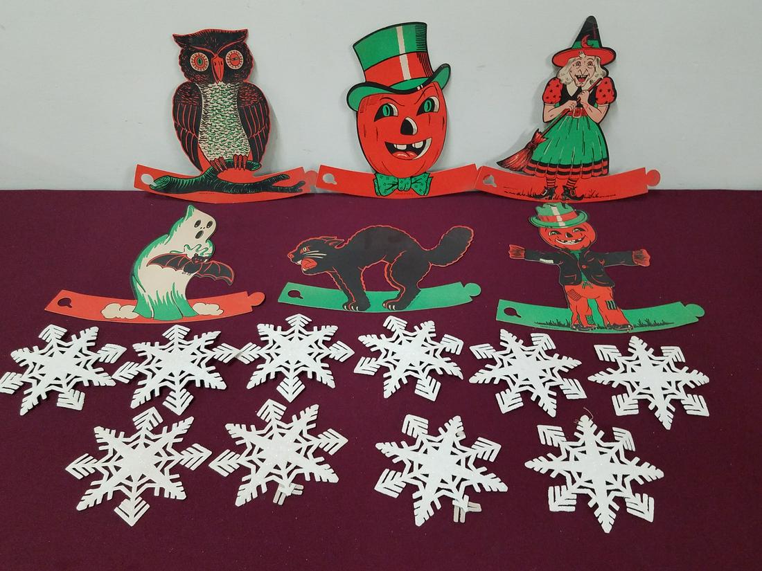16 Pcs Vintage Halloween and Christmas Decorations (1 of 2)