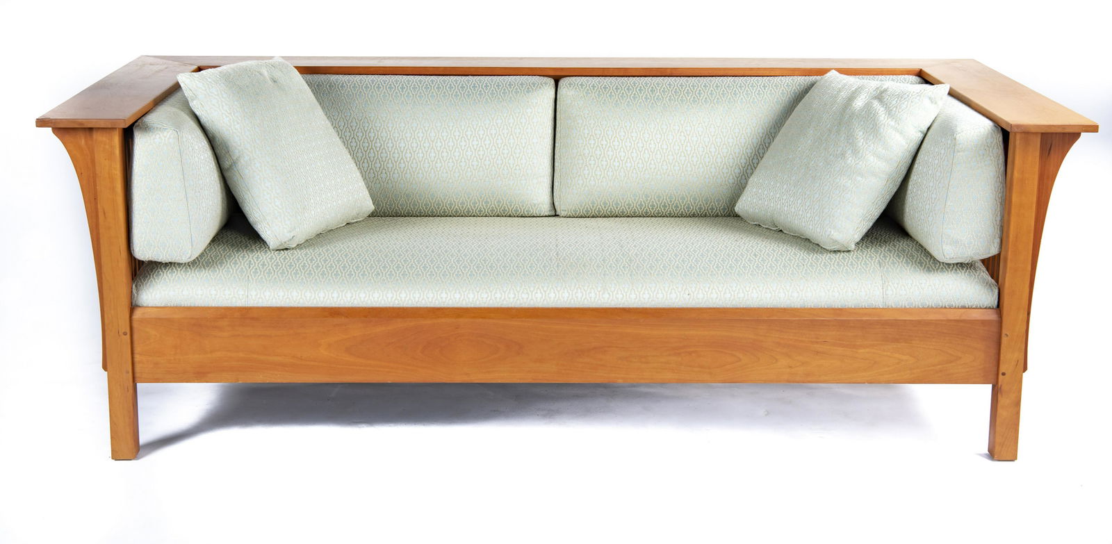 Stickley Even Arm Settle (1 of 4)