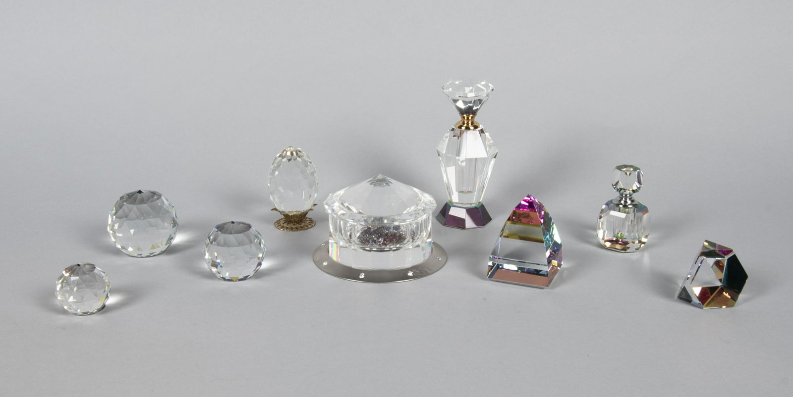 9 Pcs Swarovski incl Paperweights (1 of 2)