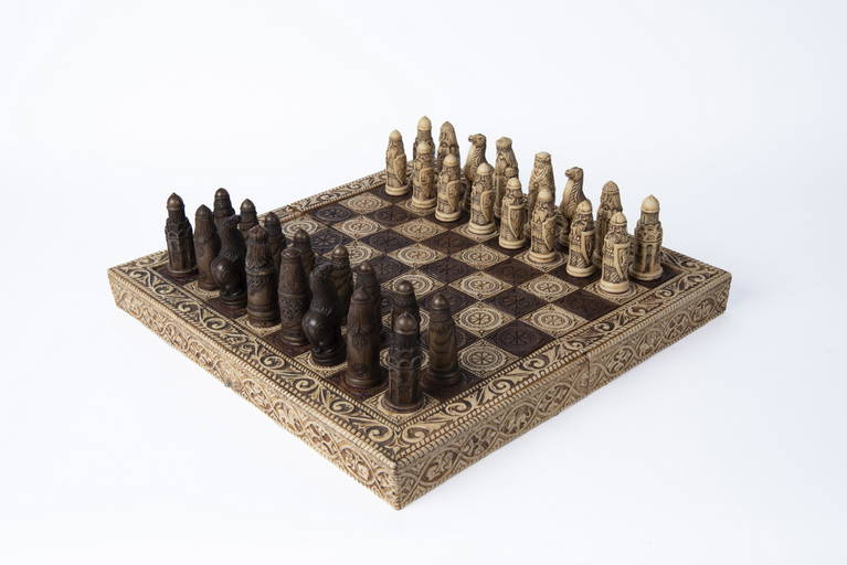 Irish Art Deco Hand-Carved Burl Wood Geometric Chess Set with Inlaid Wood  Board For Sale at 1stDibs