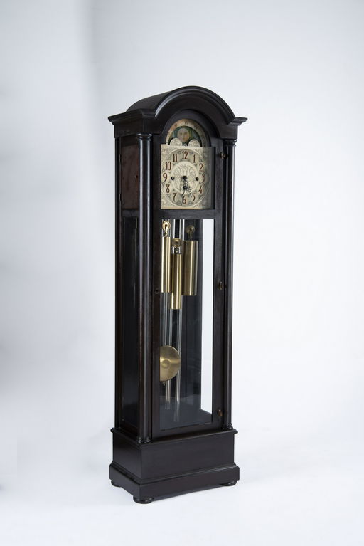 Vernon Hall Tall Case Clock Aug 17 2019 Cordier Auctions Appraisals In Pa