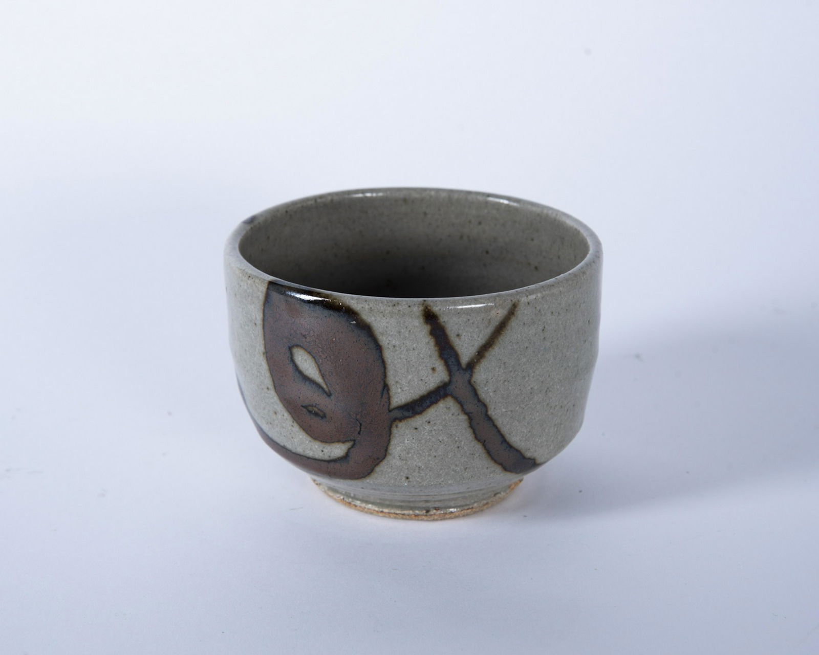 Mackenzie Pottery Bowl (1 of 2)