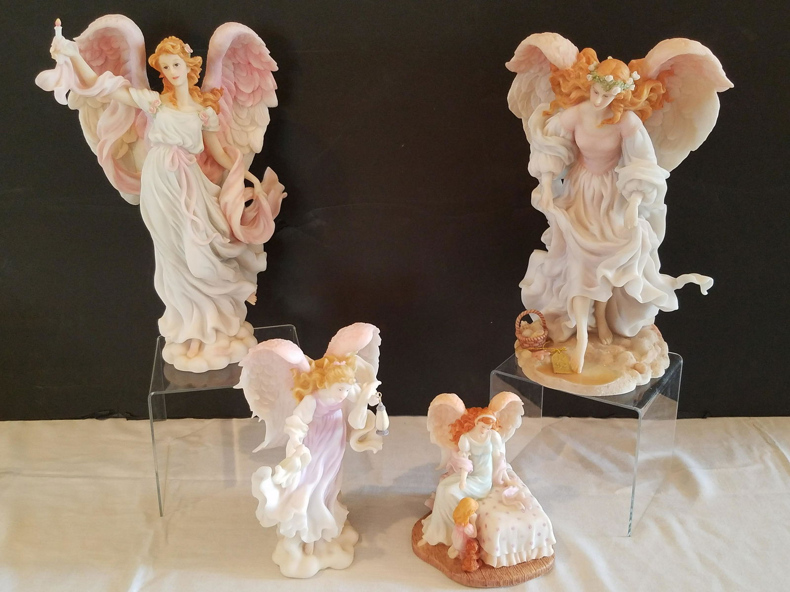 4 Roman Inc Angel Figurines (1 of 9)