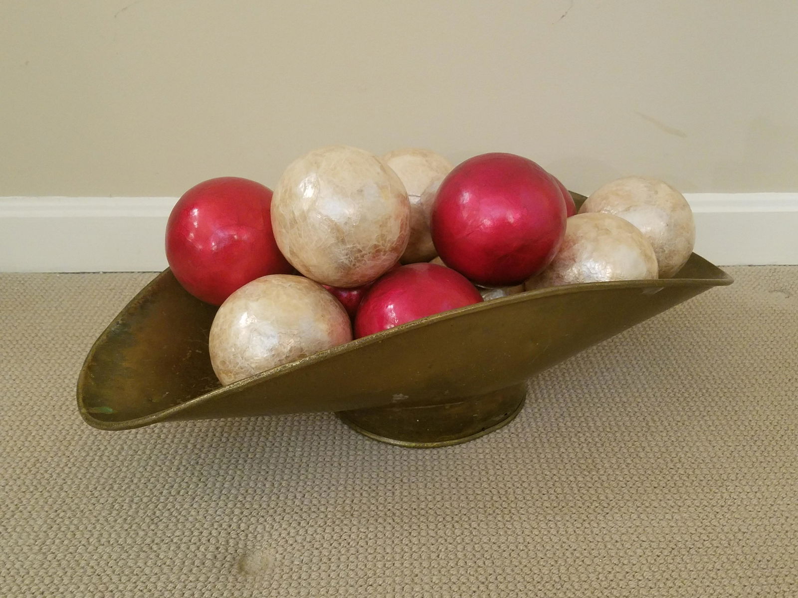 Antique Produce Scale Shuttle W/ Decorative Balls (1 of 1)