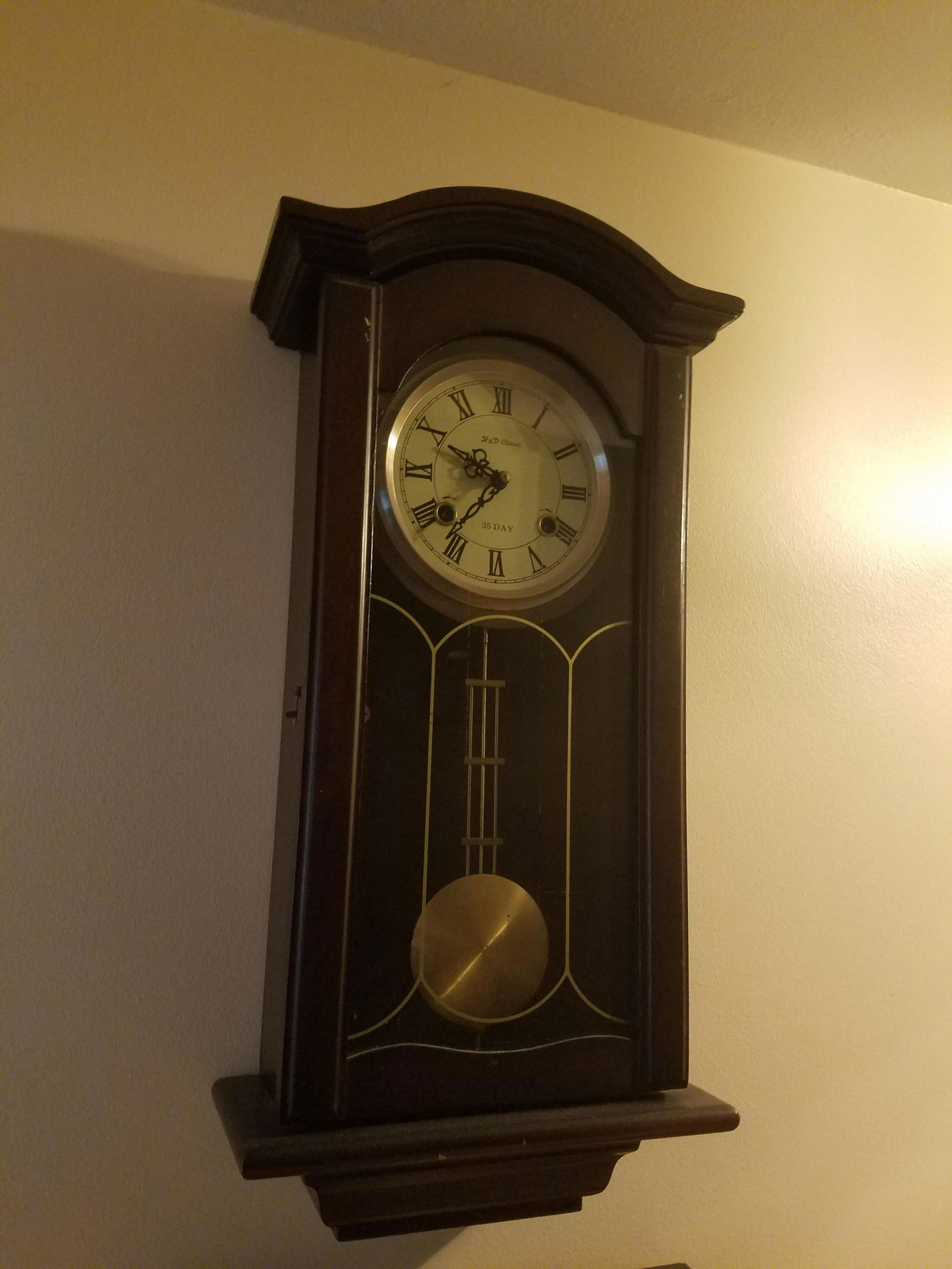 H&D 35 Day Wall Clock (1 of 2)