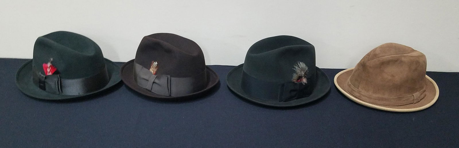 4 Vintage Men's Hats (1 of 5)