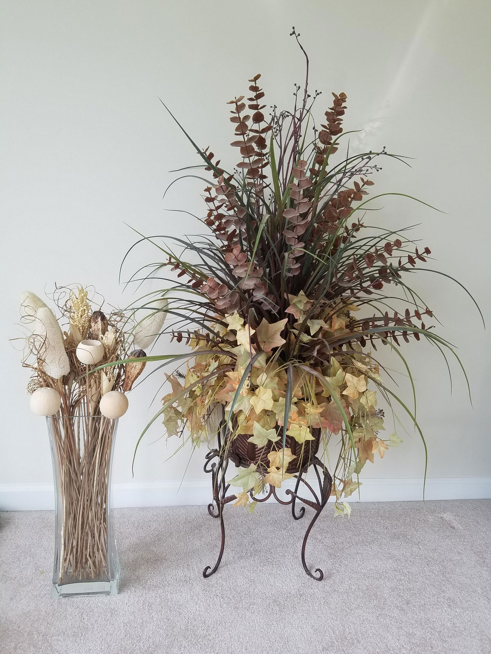 Pair Of Decorative Flower Arrangements Sep 21 2019 Cordier
