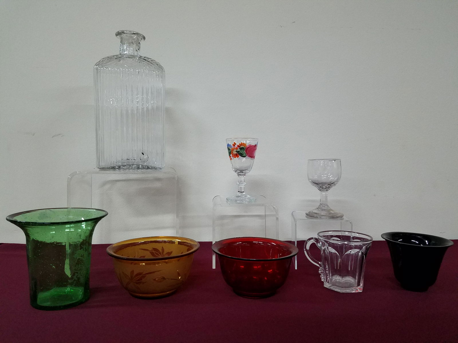 8 Pcs Glass incl. Early American and Hand Blown (1 of 6)