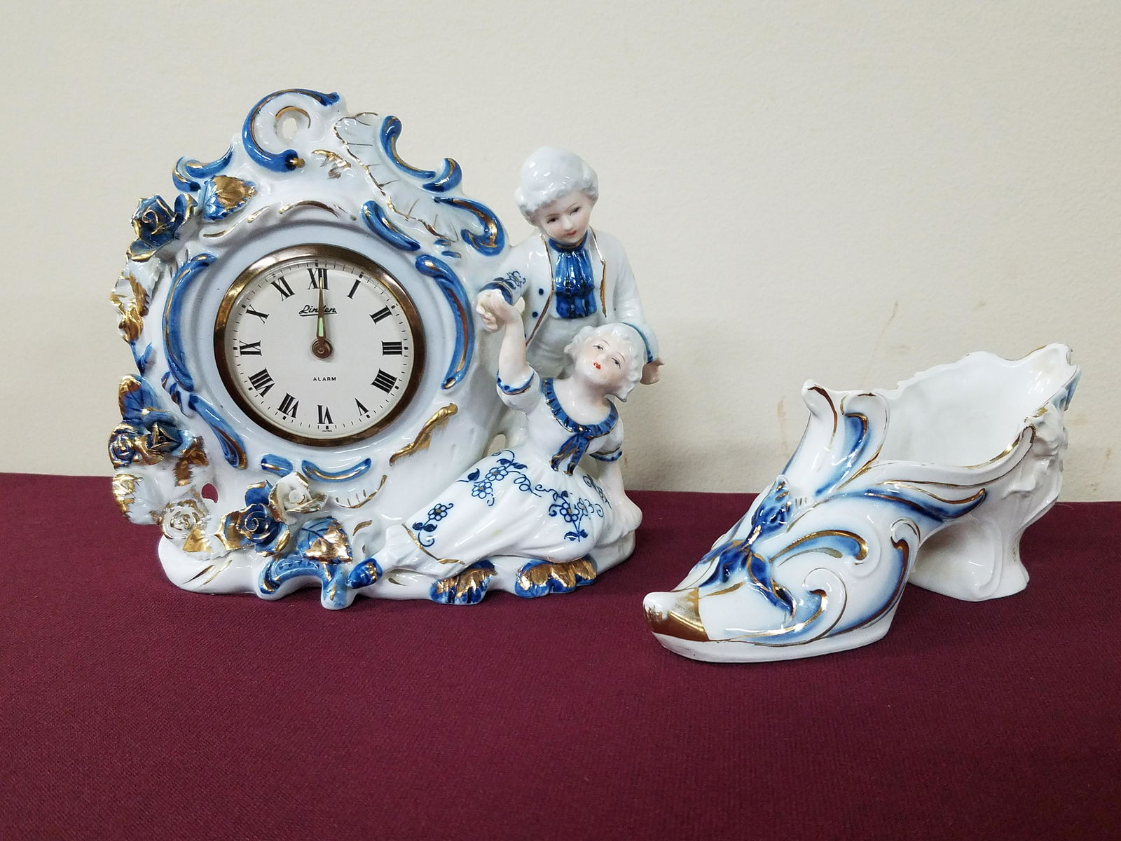 2 Pcs Flow Blue incl. Linden Alarm Clock and Shoe (1 of 4)