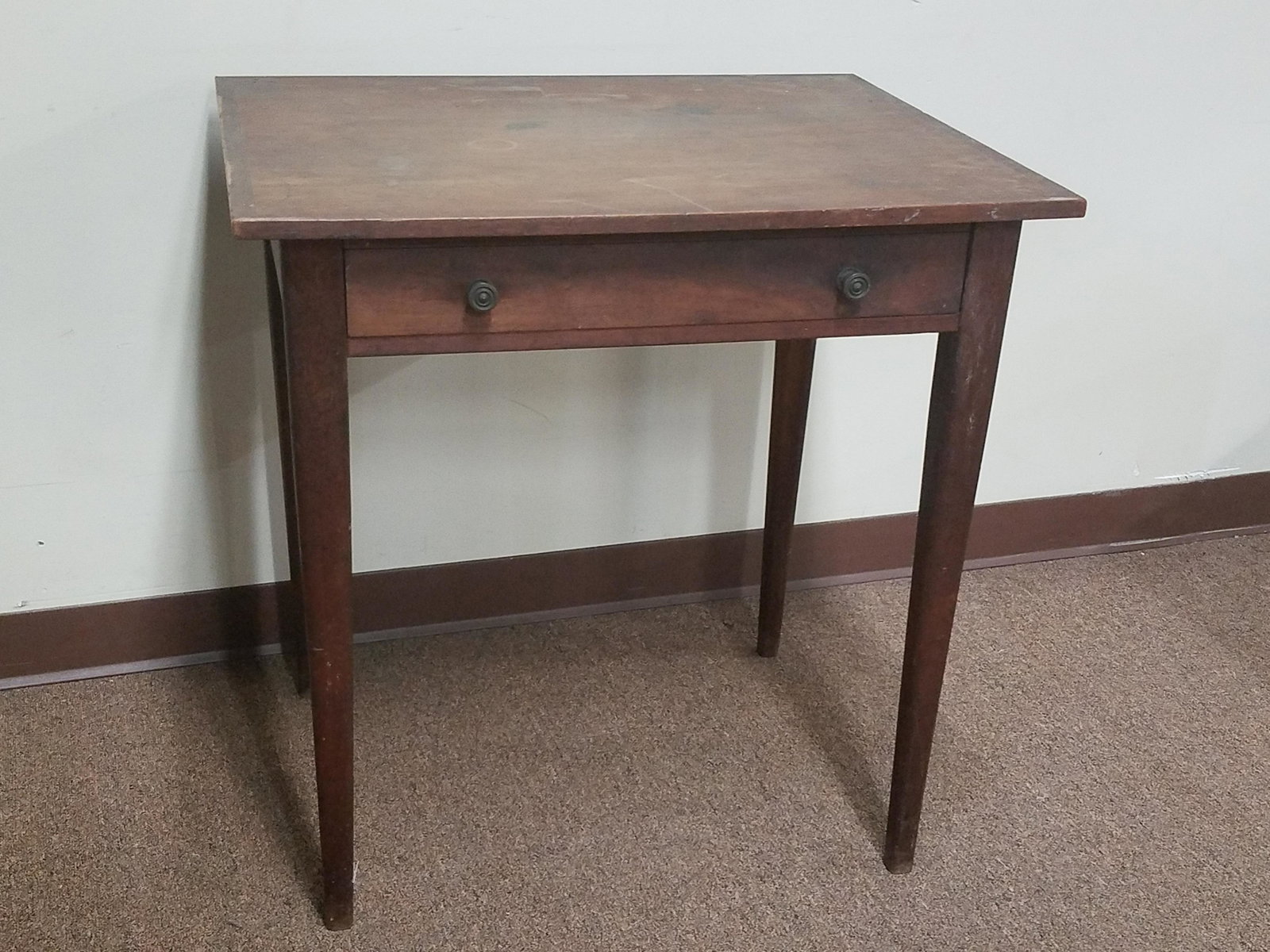 Single Drawer Table (1 of 3)