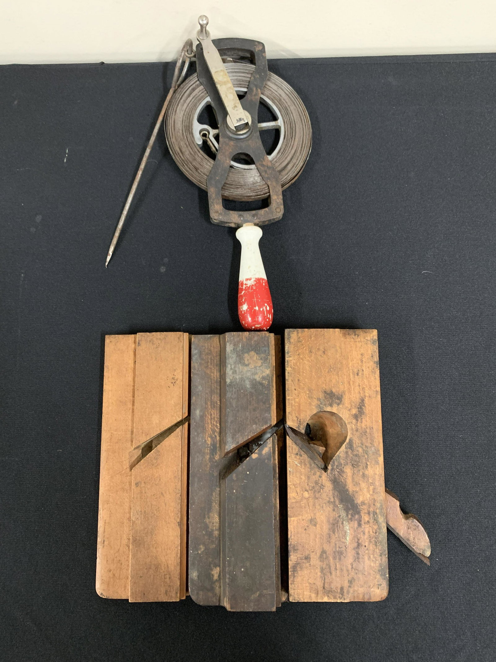 4 Pcs incl. Measuring Tool and Wood Planes (1 of 14)