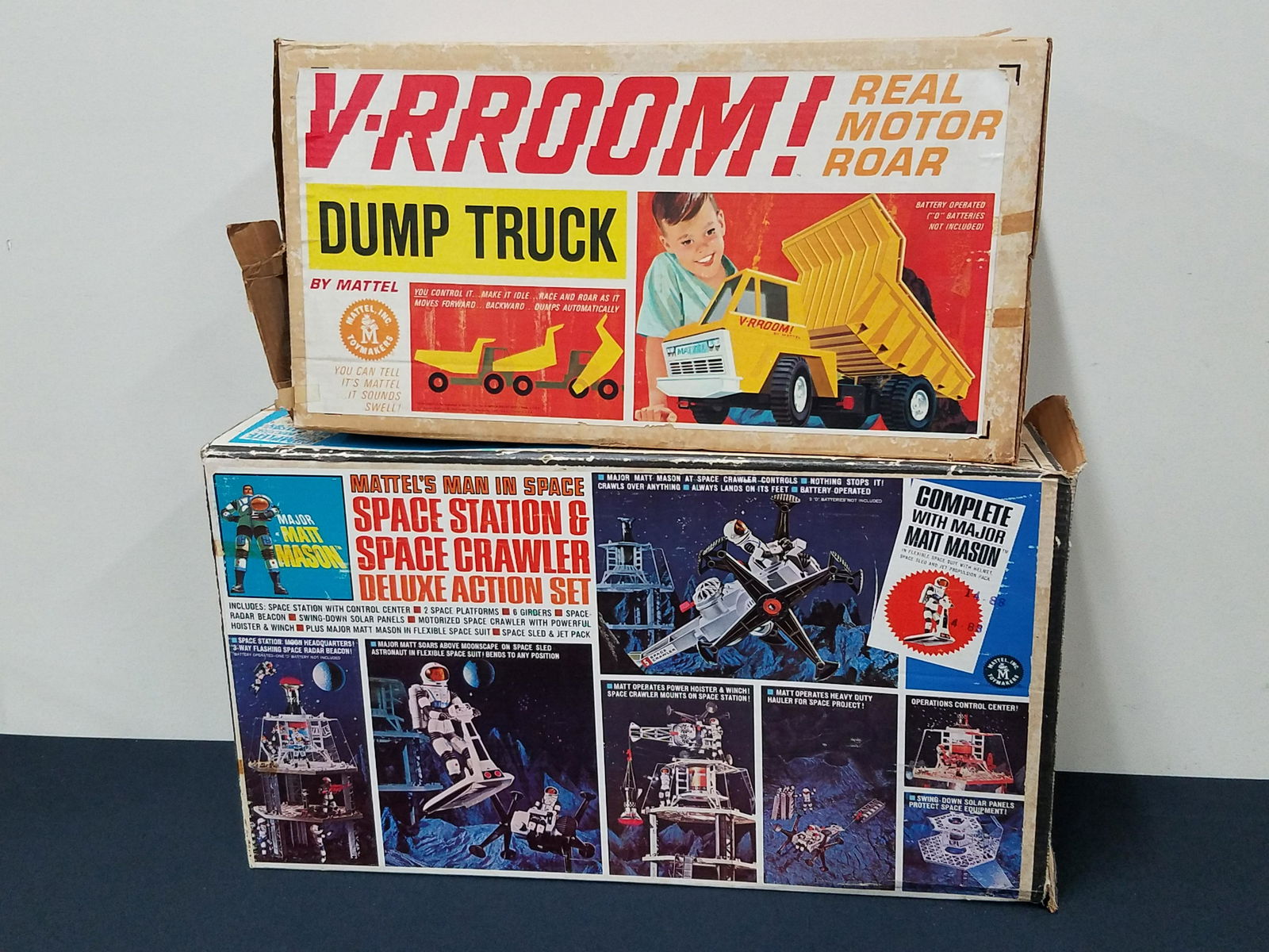 Mattel Dump Truck and Mattel Space Station (1 of 7)