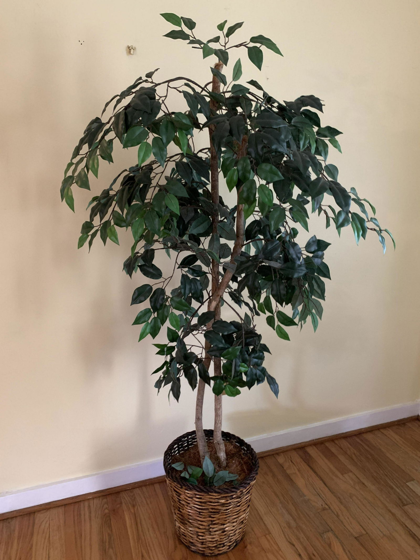 Artificial Tree (1 of 1)