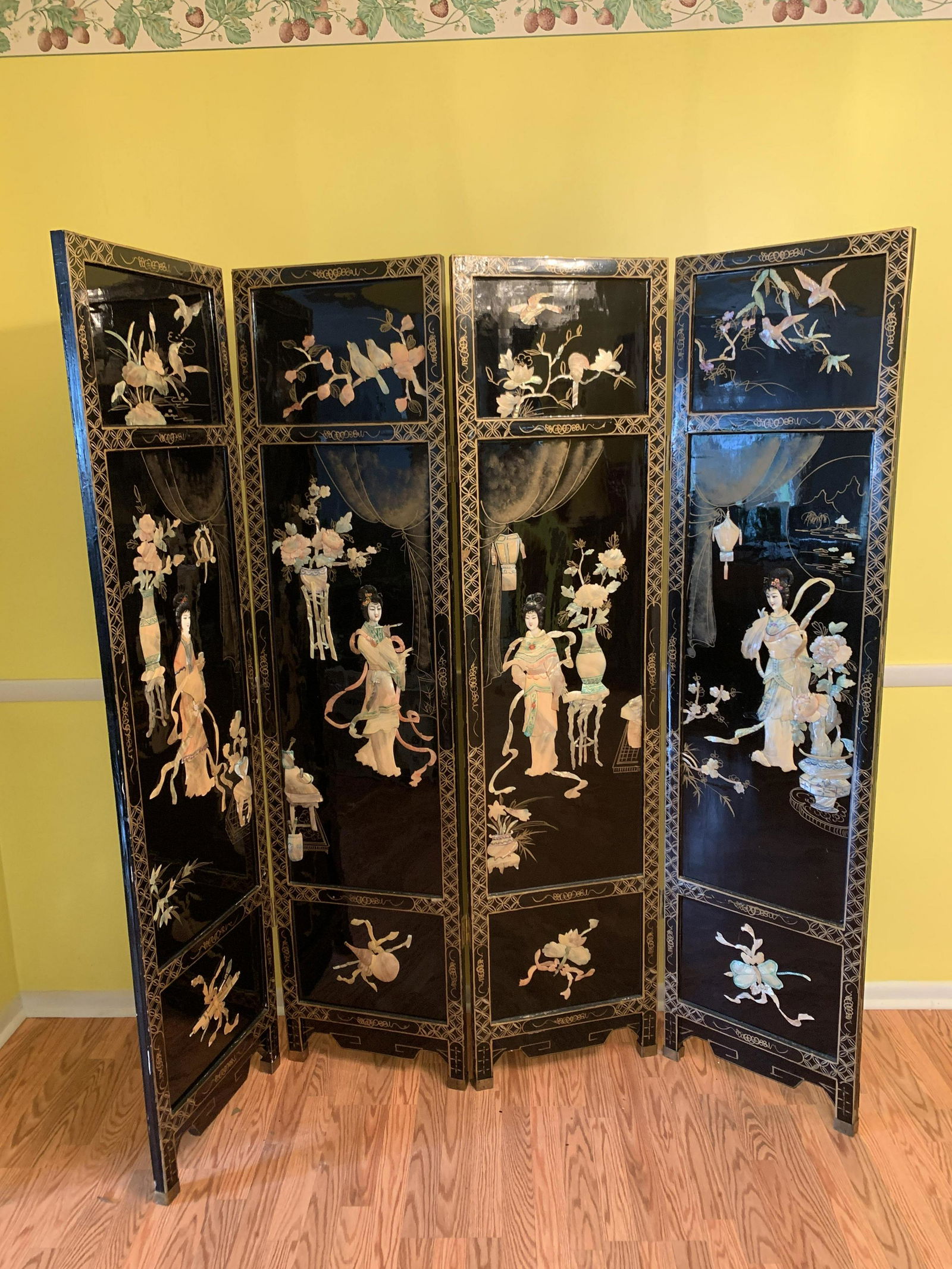 Lacquer and Hardstone Asian Room Screen (1 of 6)