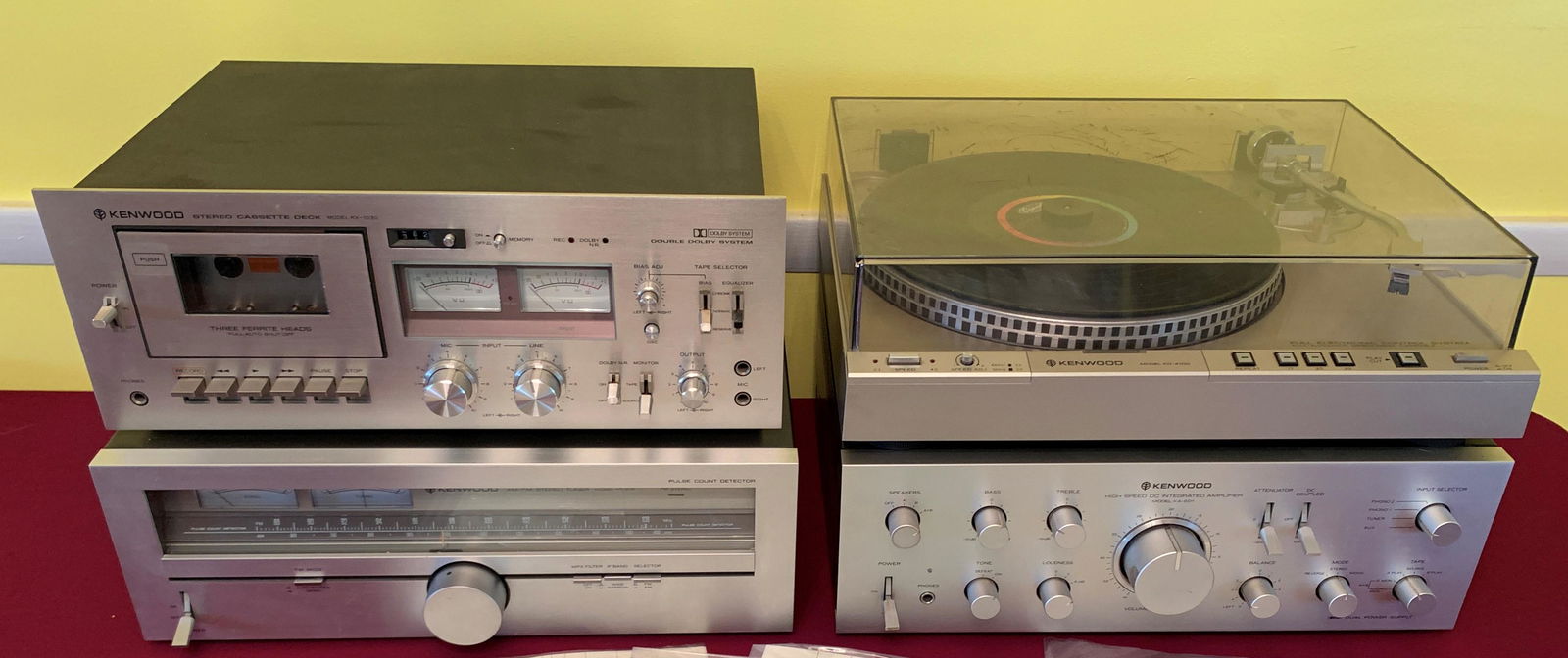 4 Pcs Kenwood Stereo Equipment (1 of 8)