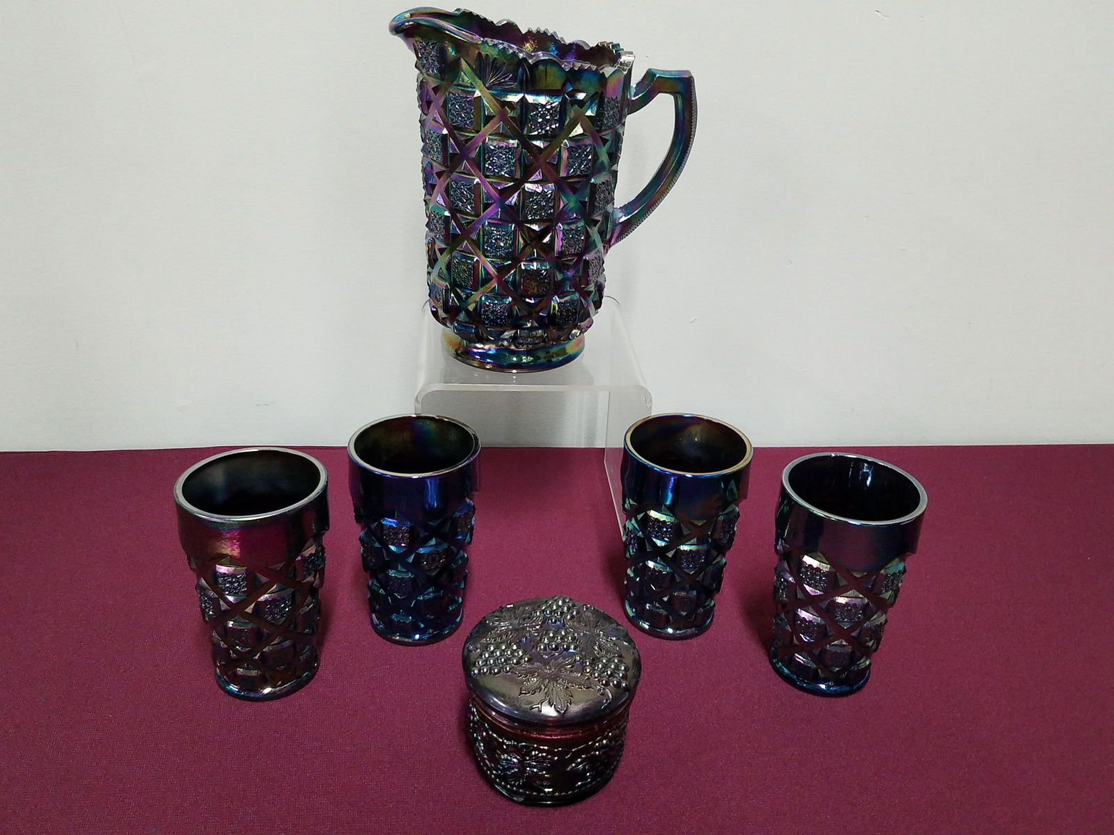 6 Pcs Carnival Glass incl Westmoreland (1 of 4)