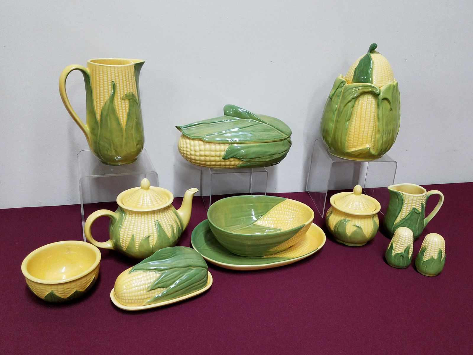 12 Pcs Shawnee Corn Cob Pottery (1 of 4)