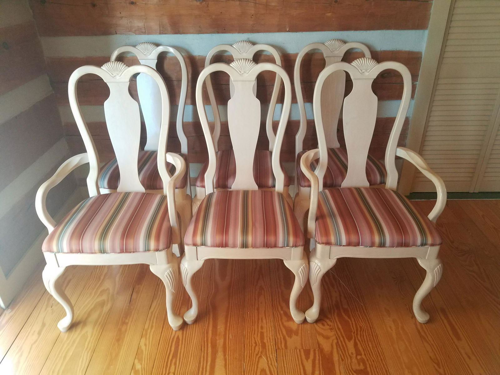 6 Dining Room Chairs (1 of 1)