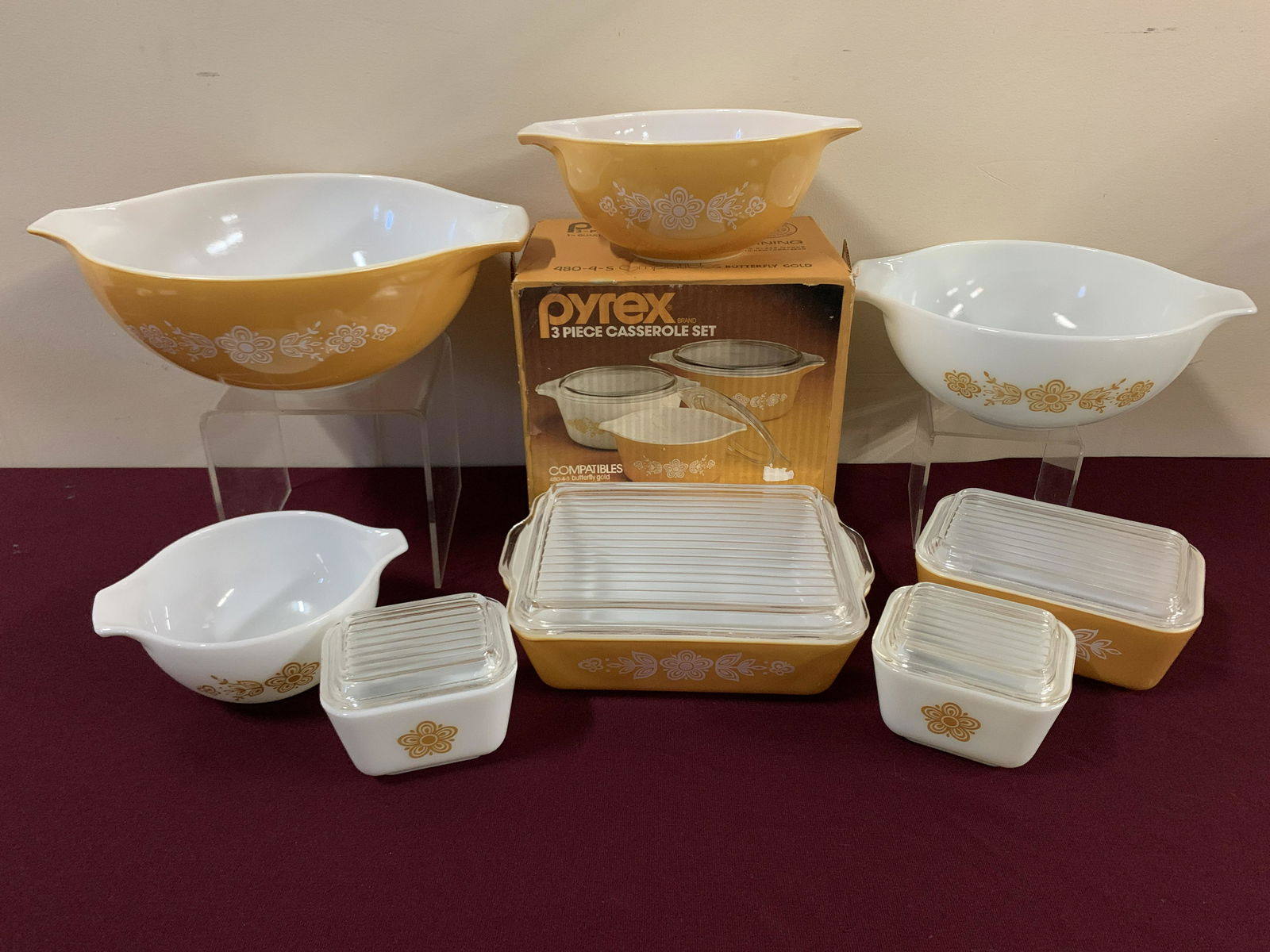 11 Pcs Butterfly Pyrex (1 of 5)