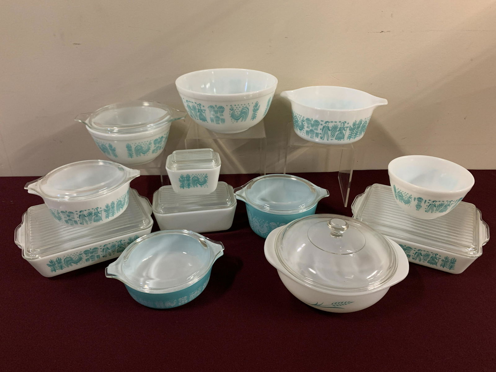 12 Pcs Butterprint Pyrex (1 of 7)