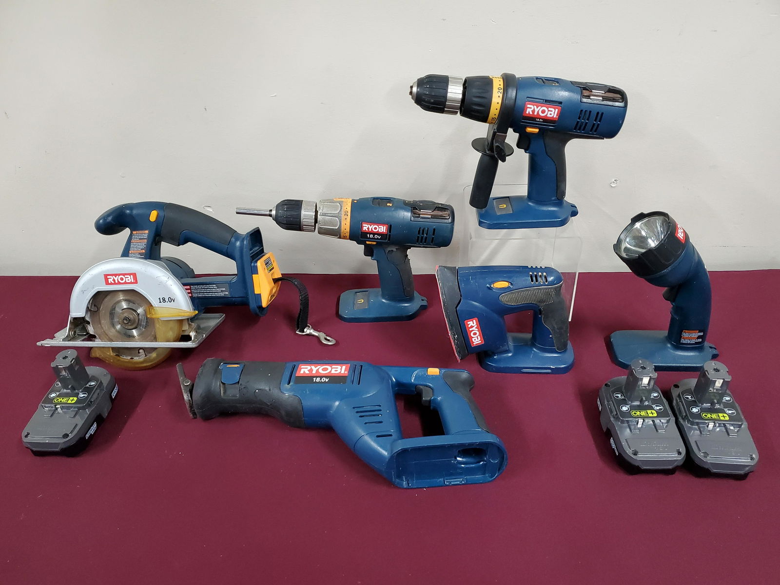 6pcs RYOBI Tools Including 3 Batteries (1 of 8)