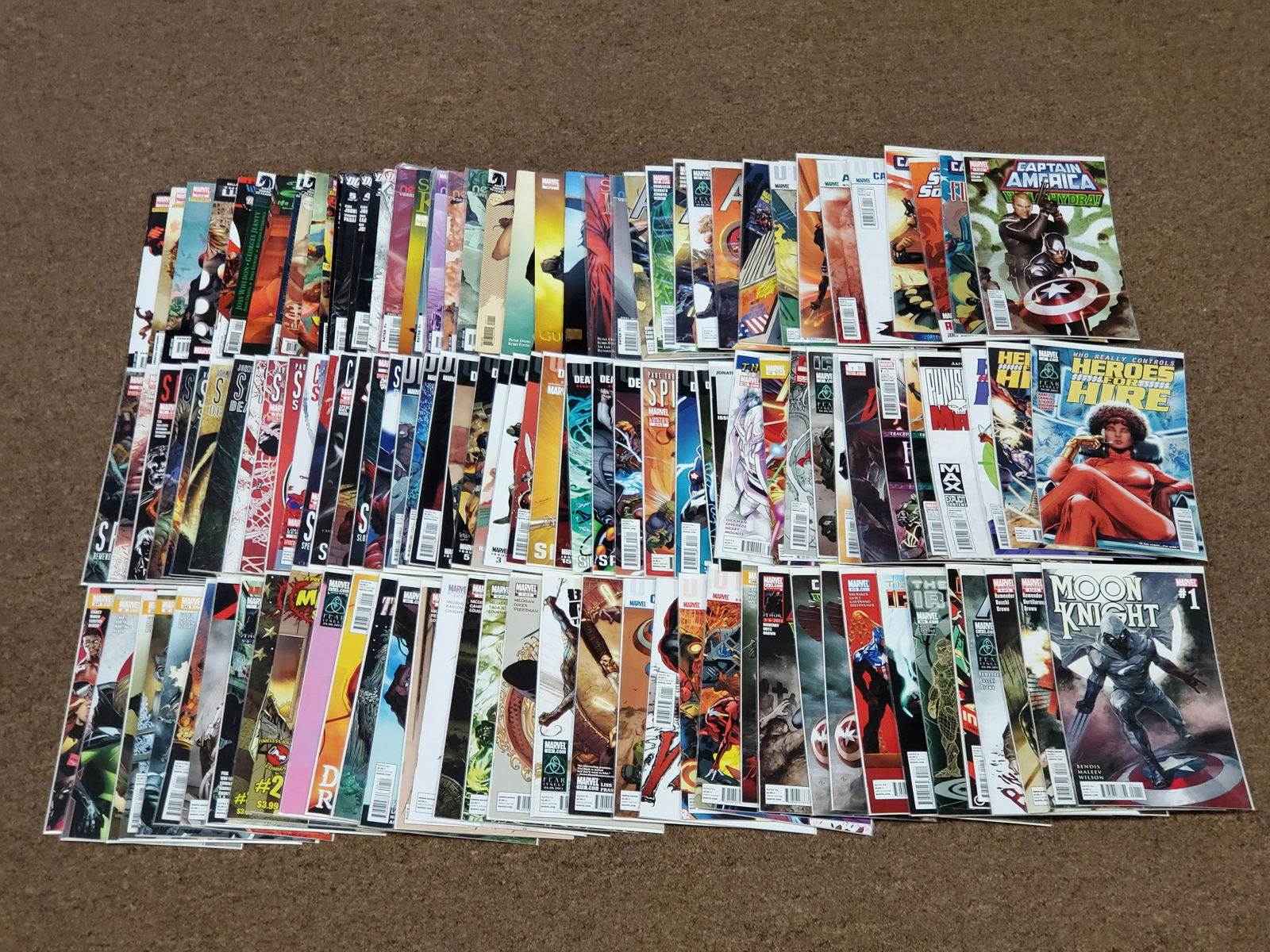 90 Comic Spiderman and Captain America Comic Books (1 of 4)