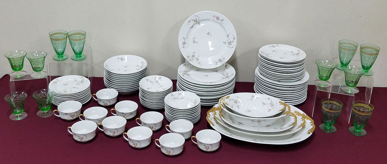 109 Pcs Limoges China and Green Depression (1 of 4)