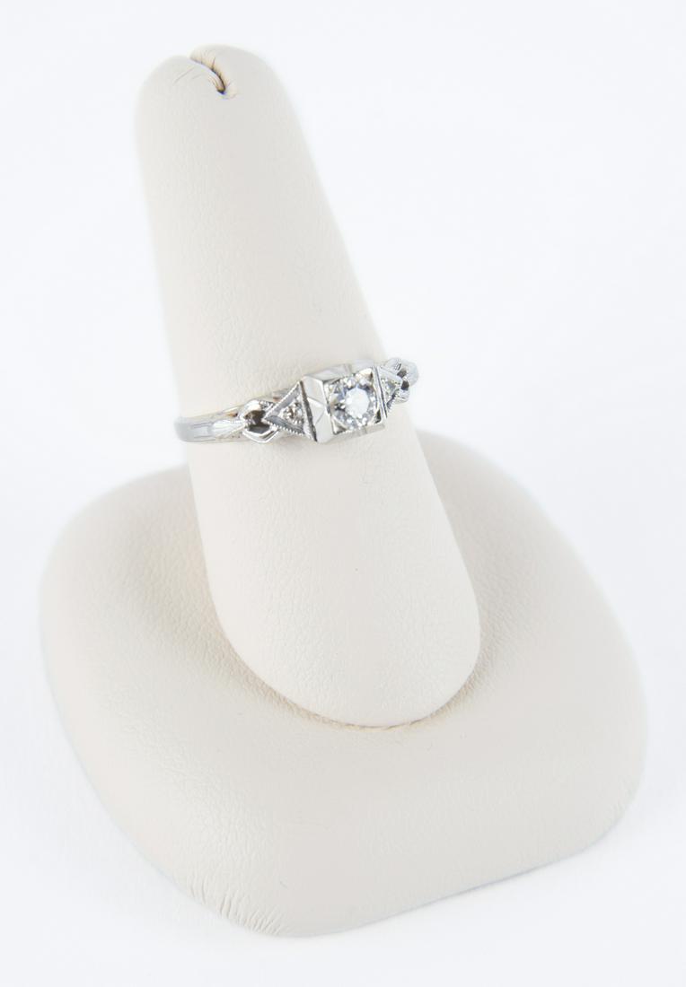 Antique 18k .24 CTW Diamond Ring (1 of 2)