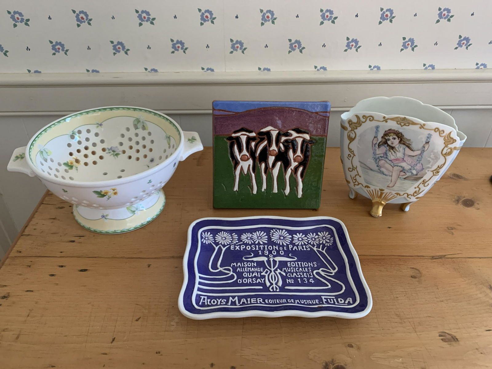 4 Pcs Ceramics incl. Colander and Limoges Vase (1 of 9)