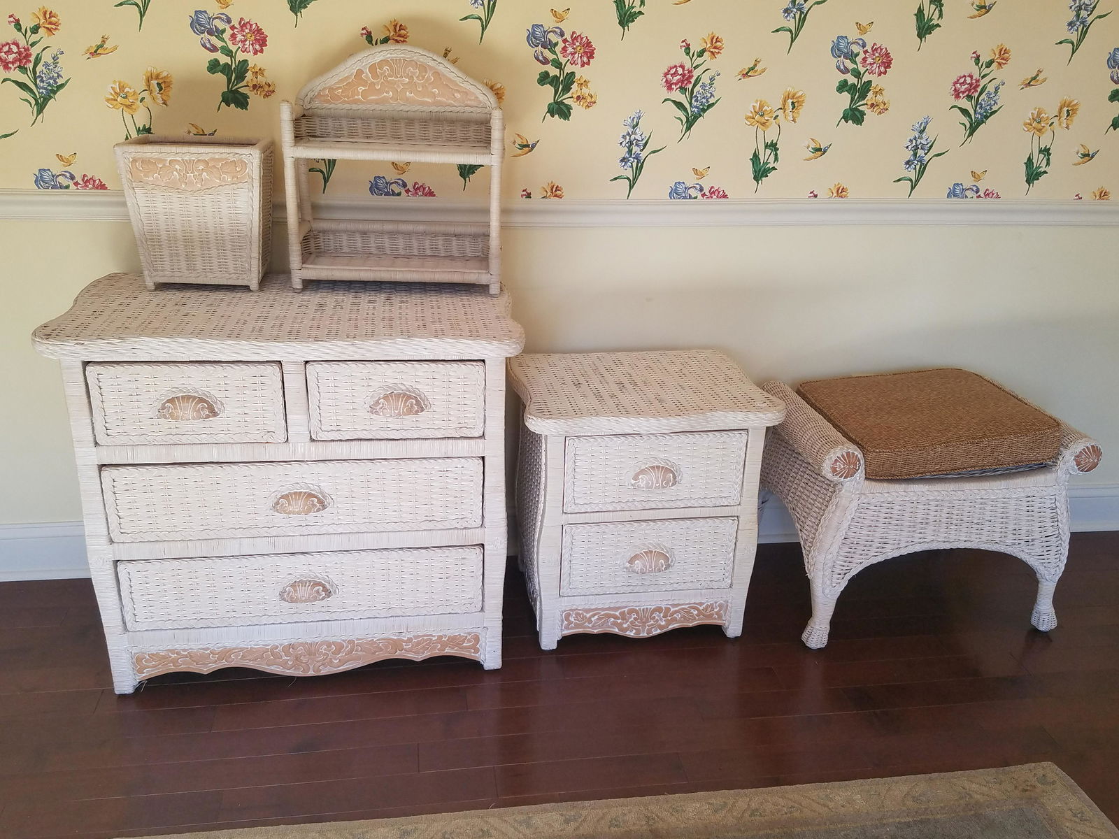 6 Pcs Wicker Bedroom Furnishings (1 of 3)