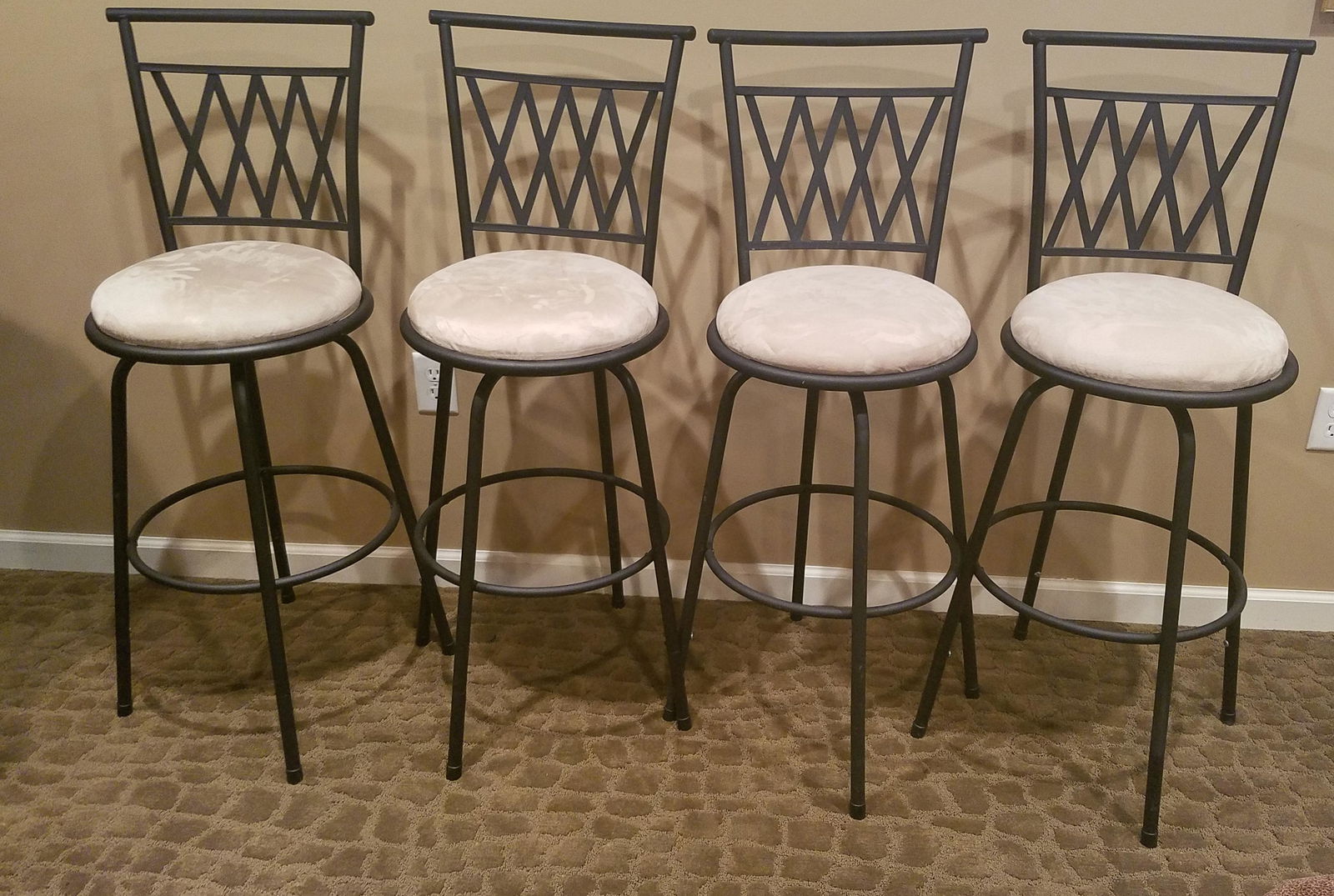4 Bar Stools (1 of 1)