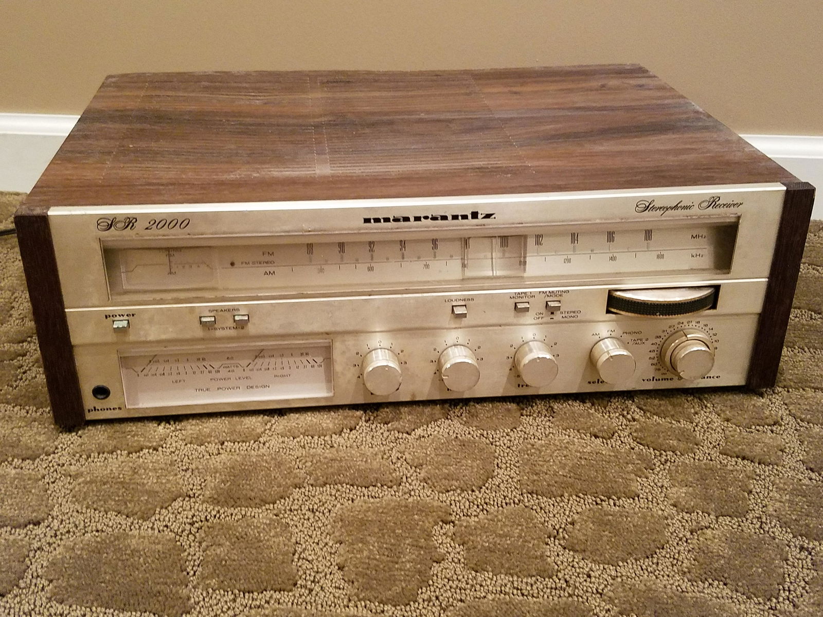 Marantz SR 2000 Receiver (1 of 2)