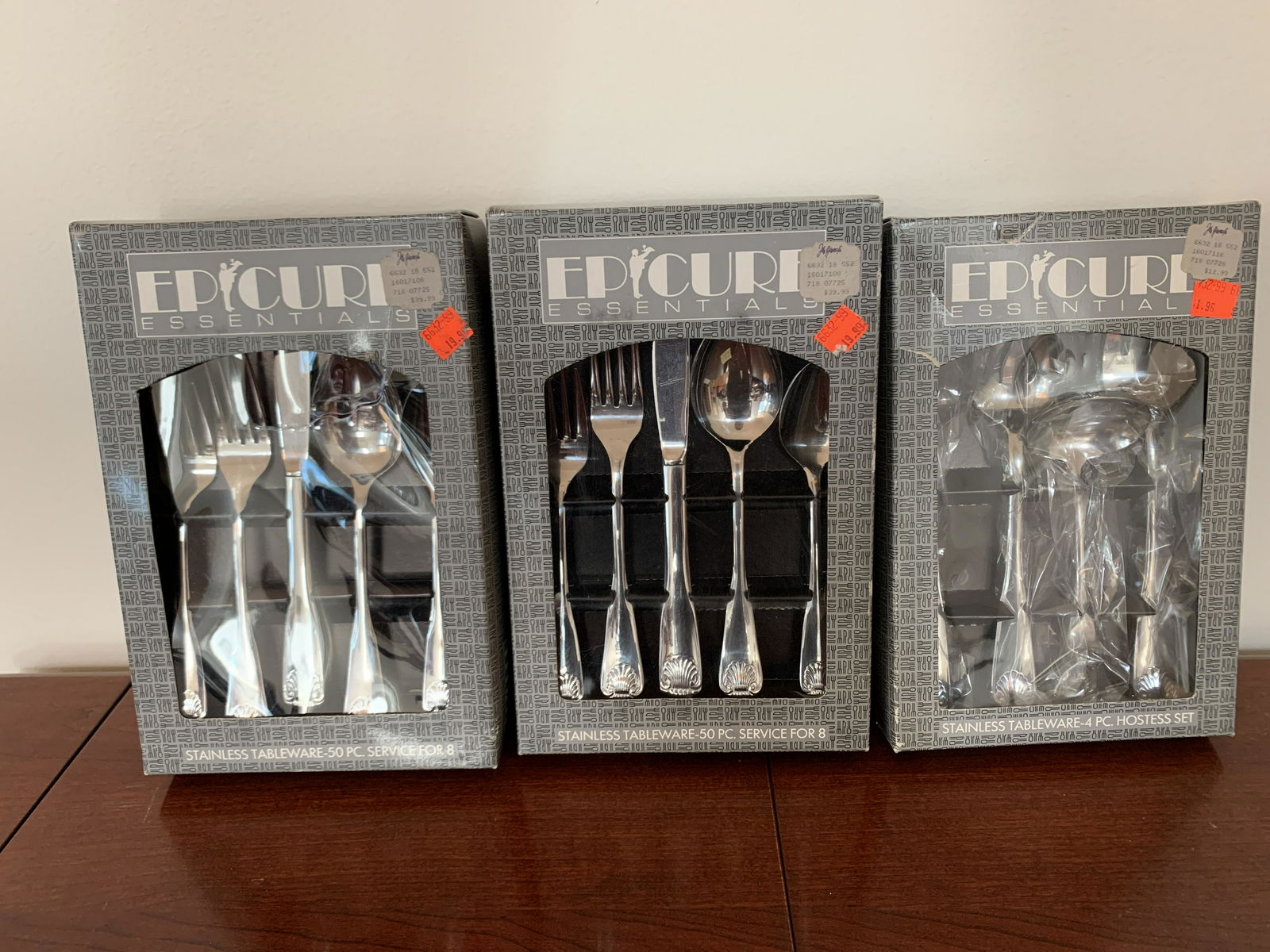 104 Pcs Epicure Stainless Tableware (1 of 4)
