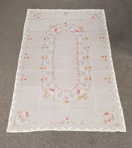 36pcs Table Clothes and Napkins (1 of 3)