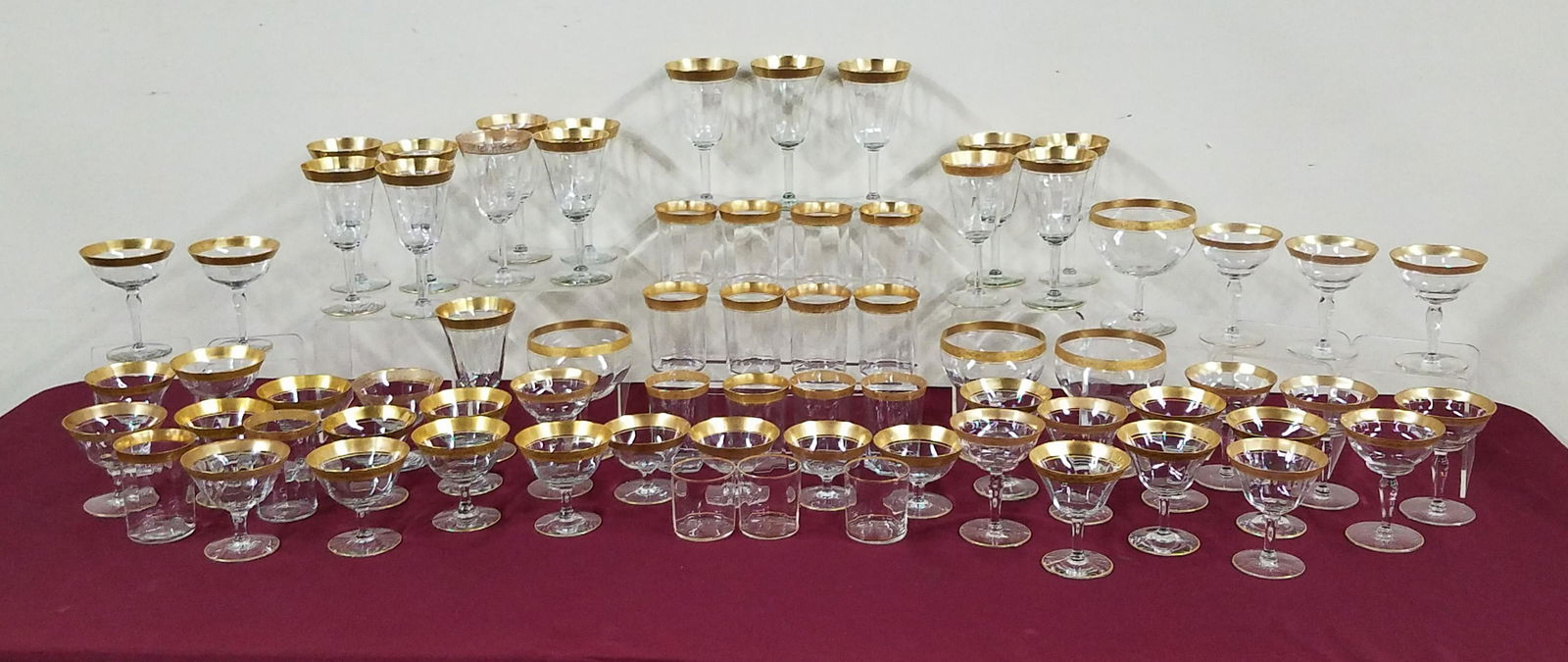 72 Pcs Gold Rim Glassware incl Water Goblets (1 of 3)