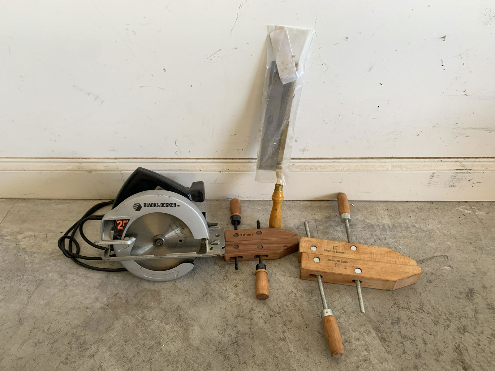 Tools: Power and Hand Saws, 2 Clamps (1 of 6)