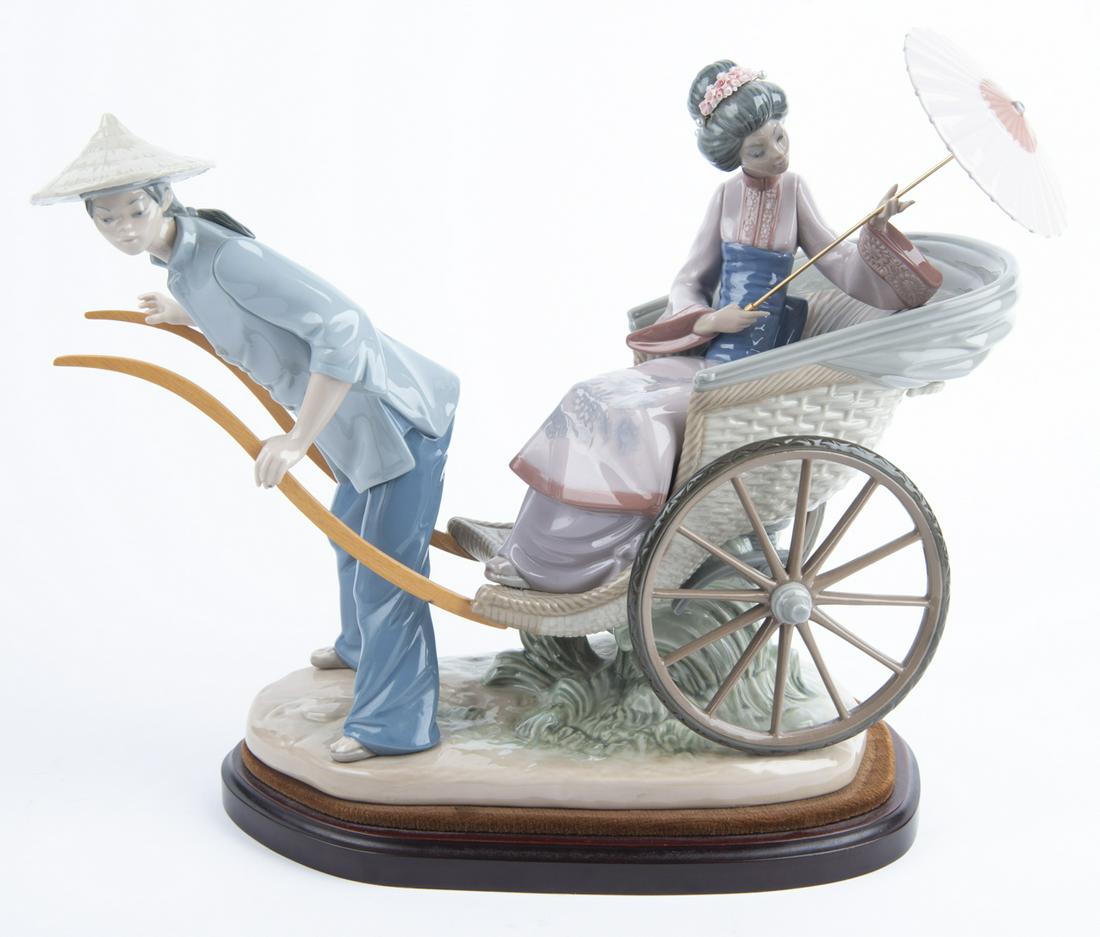 Lladro A Rickshaw Ride Porcelain Figurine (1 of 9)