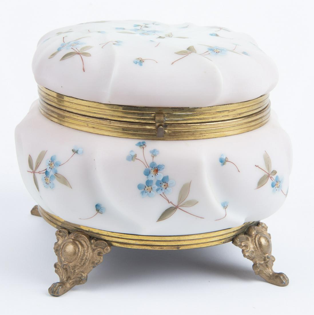 Wavecrest Footed Dresser Box (1 of 3)