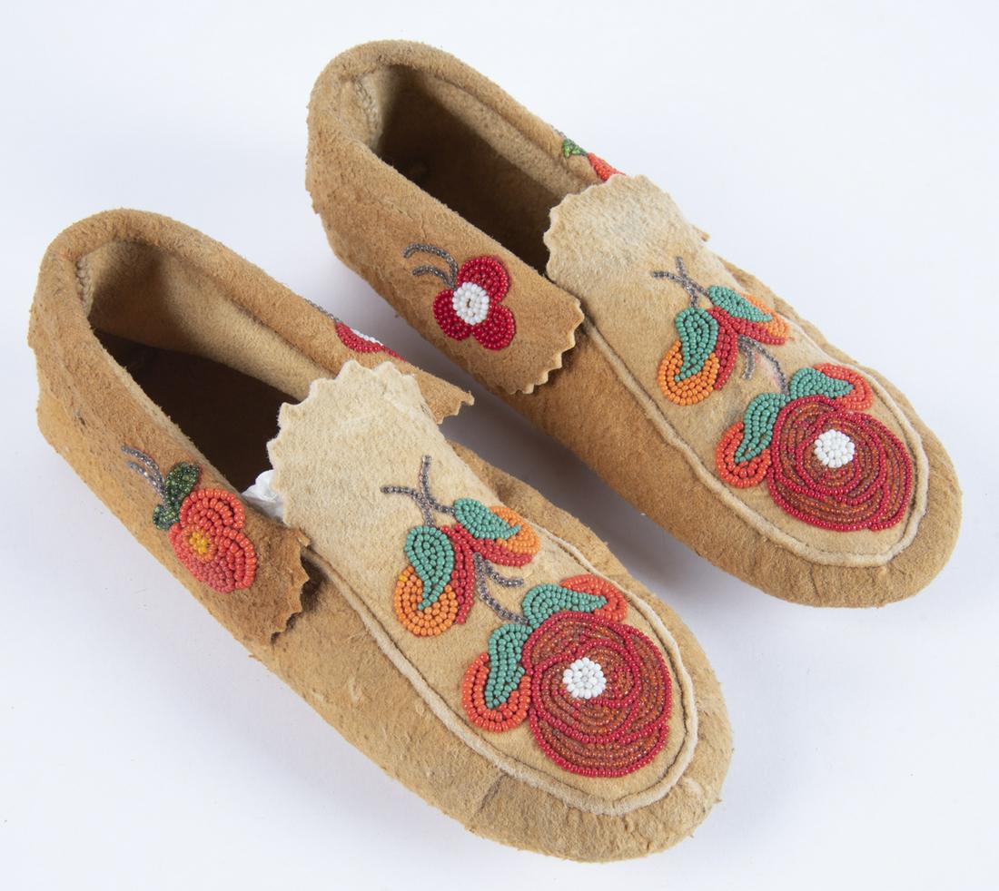 Woodlands Beaded Moccasins With Floral Decoration
