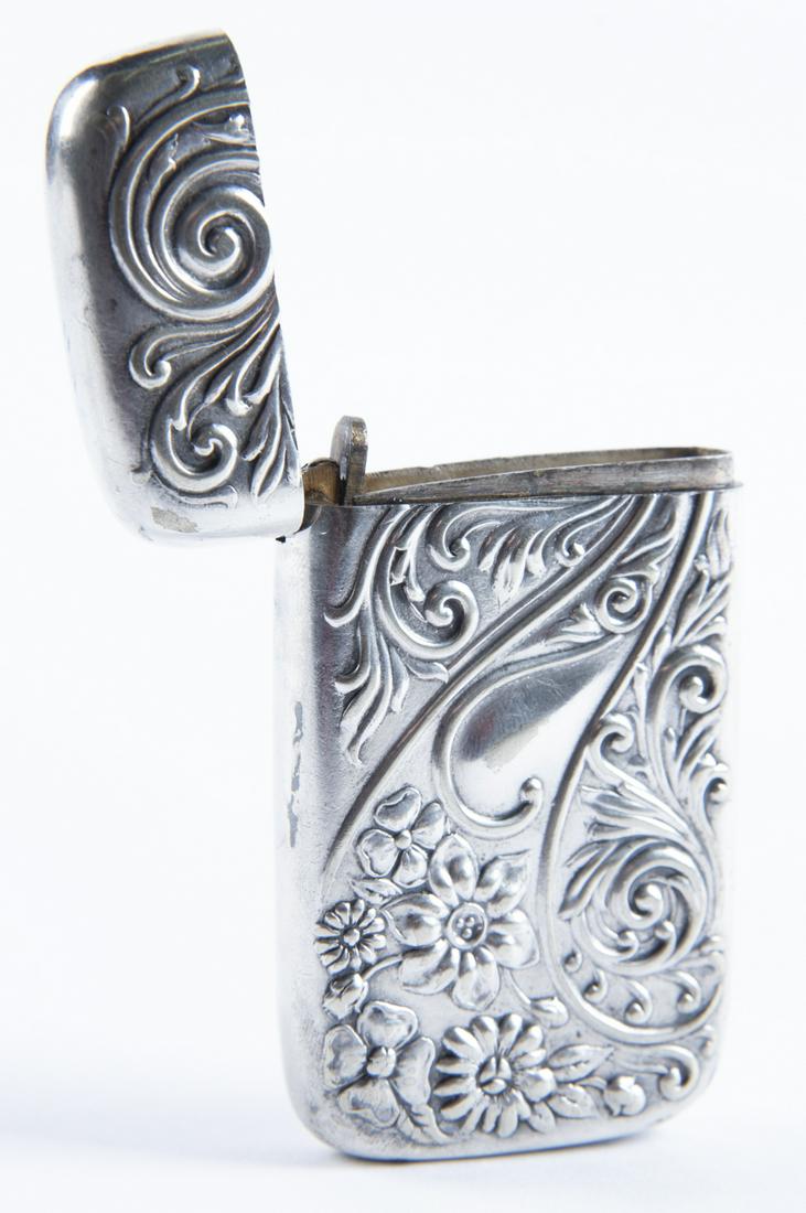 Meriden Britannia Co. Silverplate Match Safe (1 of 4)