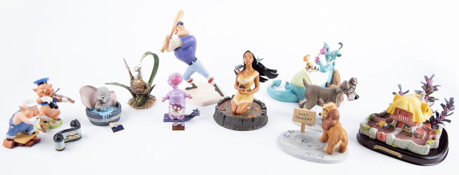 12 Walt Disney Classic Collection Figurines (1 of 6)