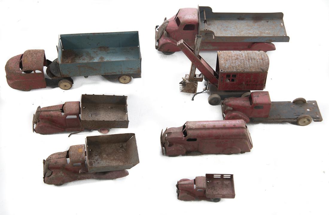 8 Pressed Steel Trucks Incl Wyandotte & Marx (1 of 1)